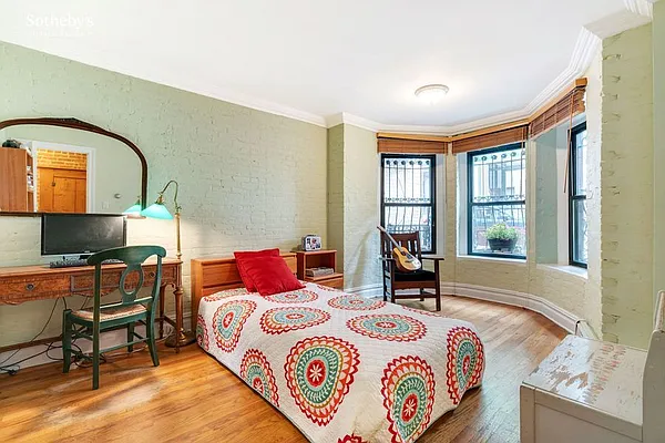 Rented by Sotheby's International Realty | media 13