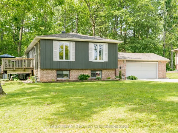 1202 Sunnidale Rd, Springwater, ON L9X 0T4