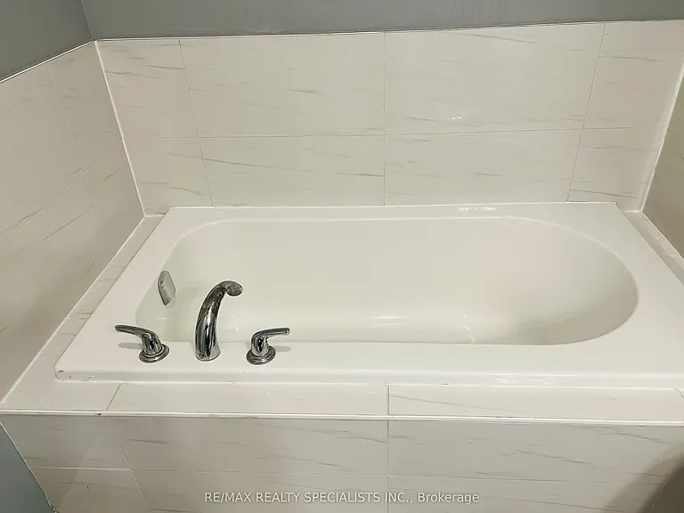 49 Doris Pawley Cres — Photo 19