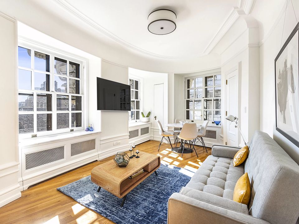 1st image of 2109 Broadway APT 12104