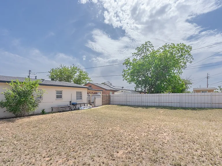 3506 Apache Dr — Photo 16
