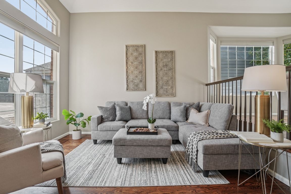 Military Trl-S1010-005.jpg