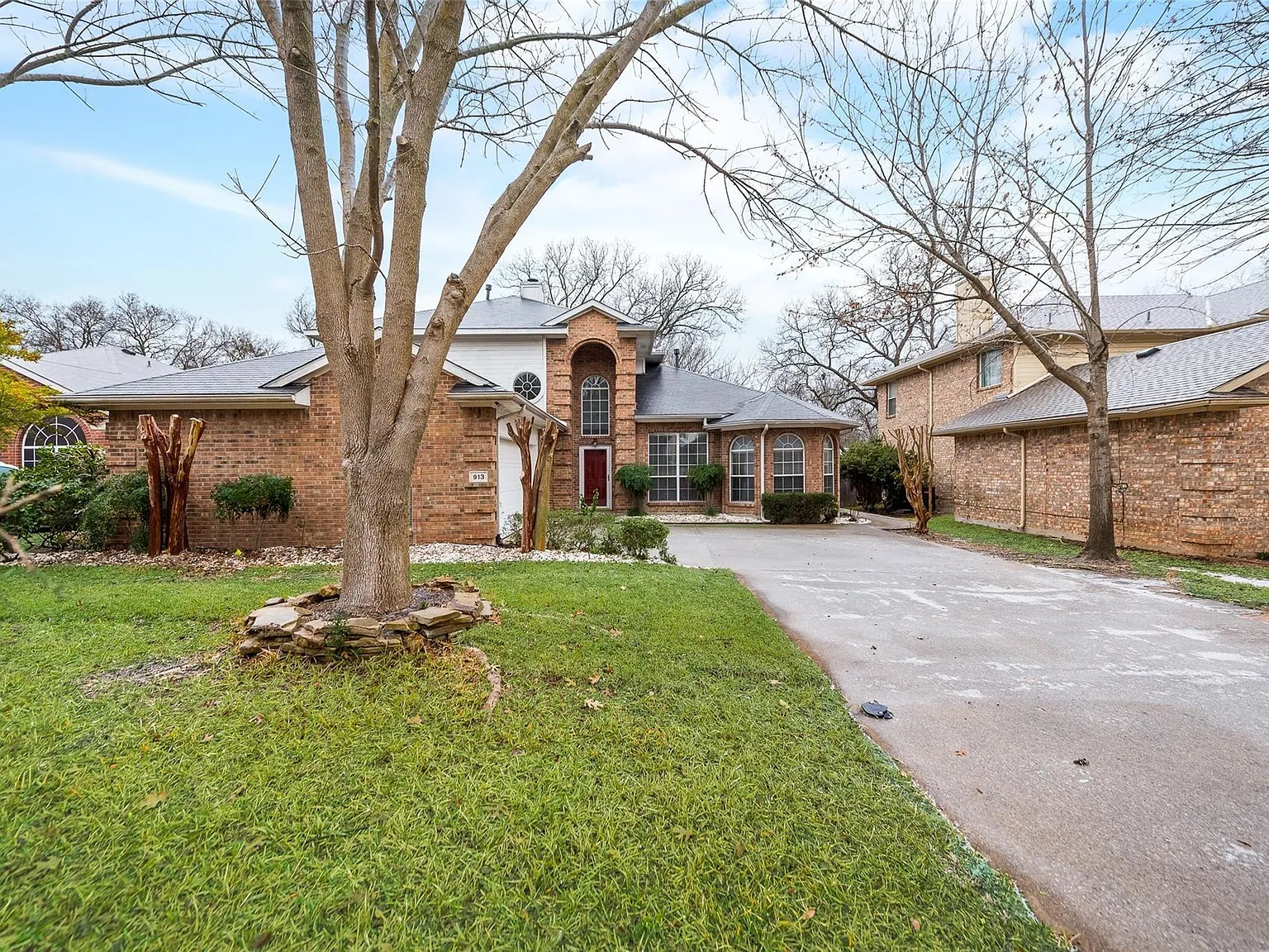 4 bed, 2795 sqft, $2,650 — Photo 1