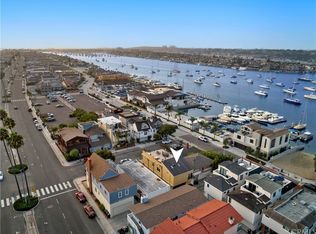 204 7th St, Newport Beach, CA 92661