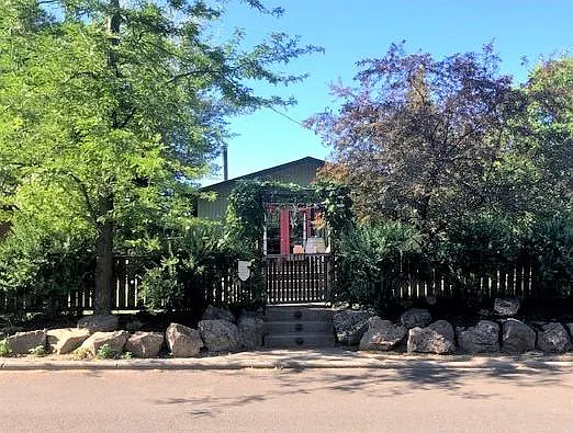 3 bed, 1250 sqft, $3,400 — Photo 3