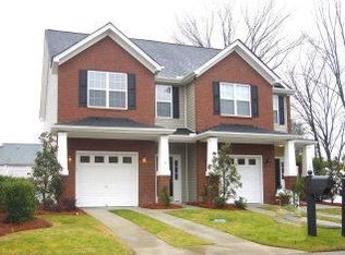 4 Veterans Pointe Ln, Columbia, SC 29209