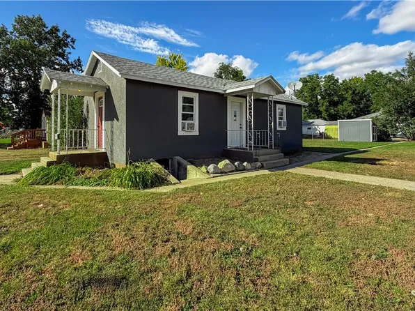 526 6th St SE, Sidney, MT 59270