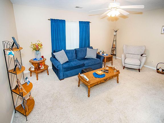 2nd image of 8003 River Park Way