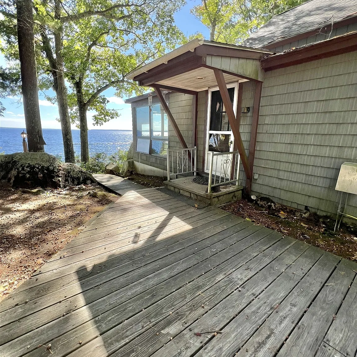 5 bed, 1324 sqft, $1,950 — Photo 1