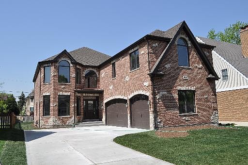 1st image of 610 Hillside Ave
