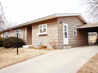 1600 SW 66th St, Topeka, KS 66619