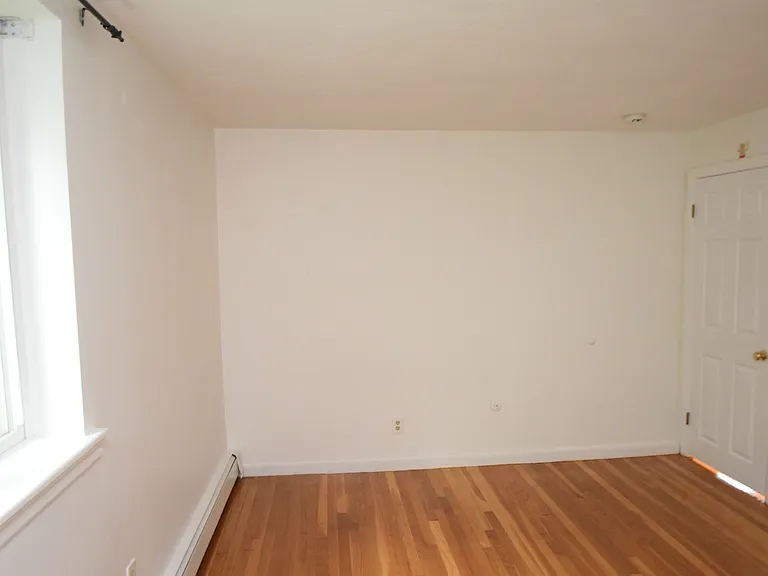135 Inman St #12 — Photo 16