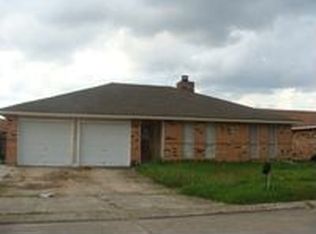2440 E Sunny Meade Dr, Harvey, LA 70058