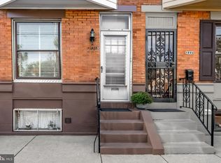 220 Jackson St, Philadelphia, PA 19148