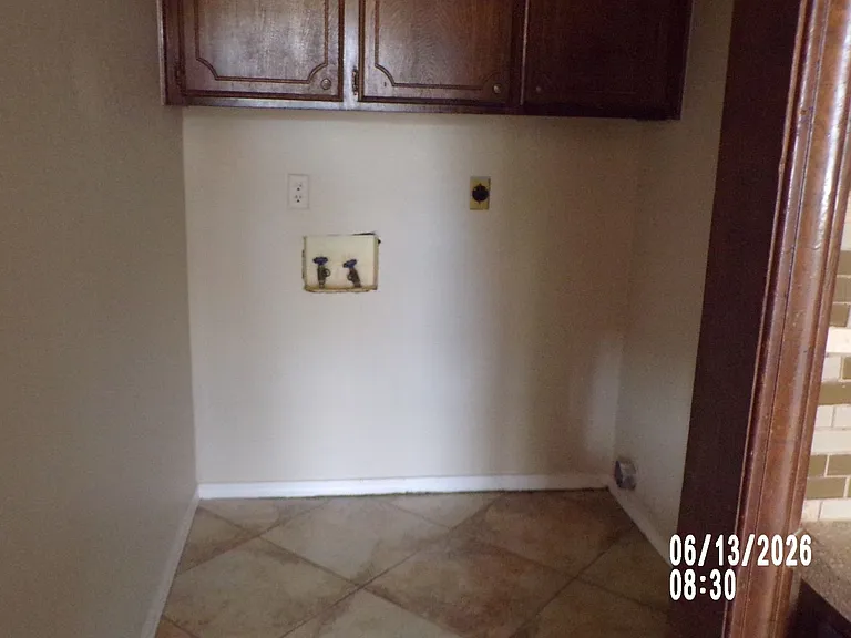 2607 NE Dearborn Ave — Photo 9