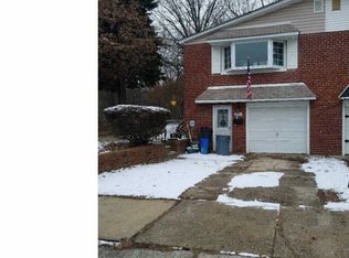 3652 Chesterfield Rd, Philadelphia, PA 19114