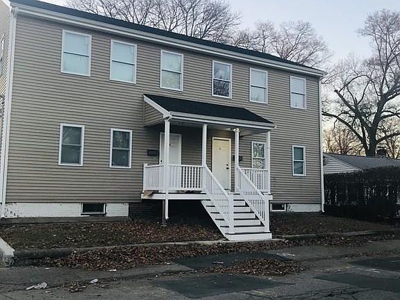 3rd image of 99 Kingman St