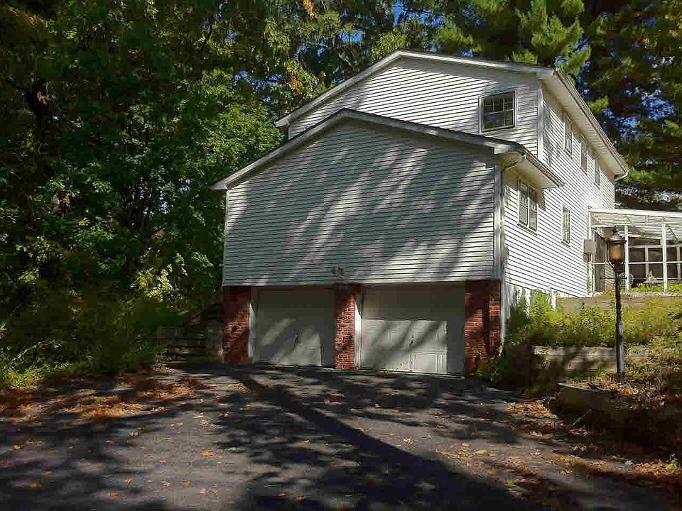 2nd image of 10 Brookland Farms Rd