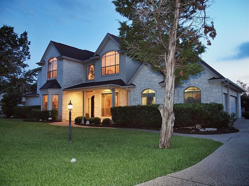 2nd image of 111 Barbie Ct