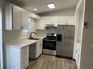 205 SW Carson St, Portland, OR 97219