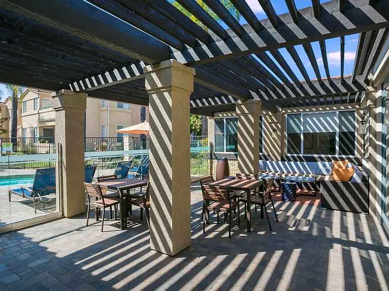 Arroyo Villa Apartments — Photo 13