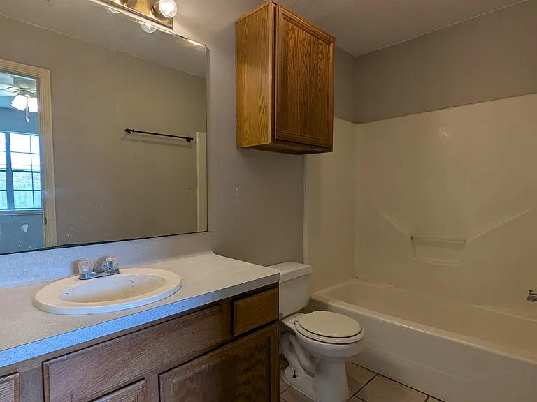 1806 Treehouse Trl — Photo 5
