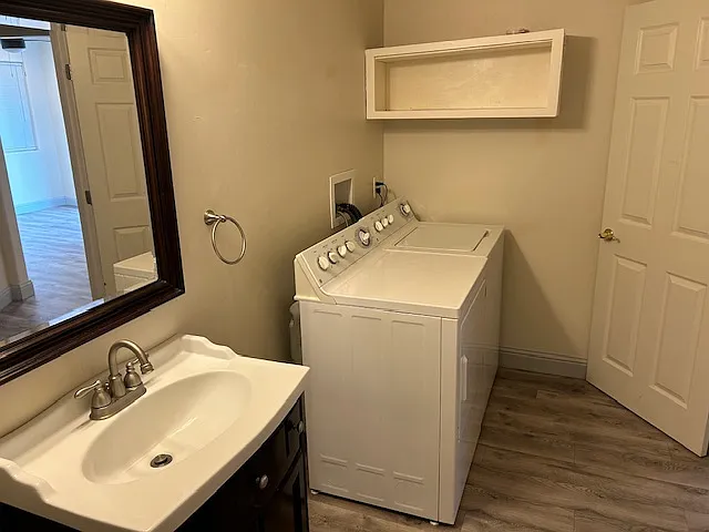 2141 E Alondra St #B — Photo 7