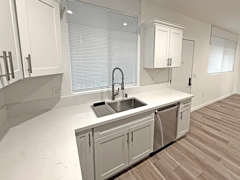10934 Peach Grove St #202 — Photo 3