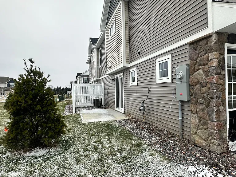 10890 Fountain Pl N — Photo 26