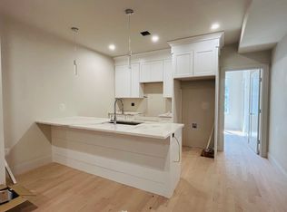 82 Baxter St #1, Boston, MA 02127