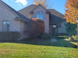 48205 Conifer Dr, Utica, MI 48315