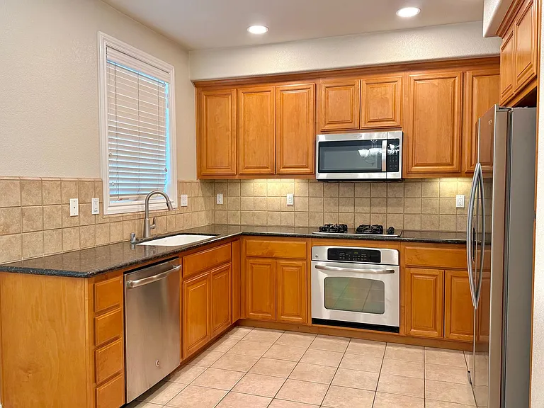 1217 Avenida Benito — Photo 6