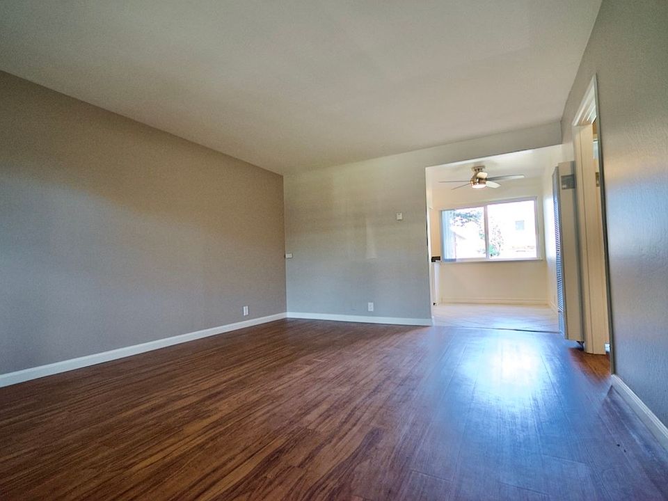 1st image of 1536 Oxford St #1