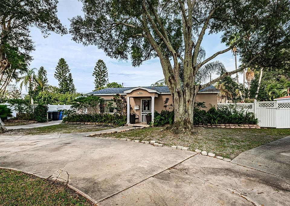 1st image of 1056 SNELL ISLE BOULEVARD NE LOT 412