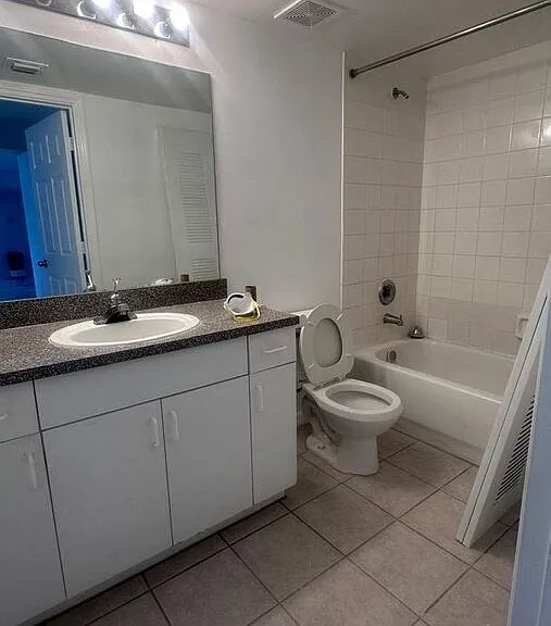 5011 Wiles Rd #3-207 — Photo 9