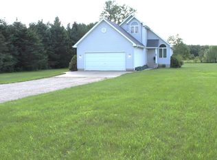 9421 N Elms Rd, Clio, MI 48420