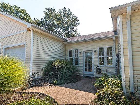 3rd image of 394 Sunset Echo Rd