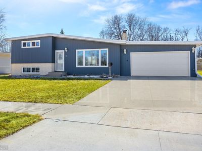 118 25th Ave N, Fargo, ND, 58102