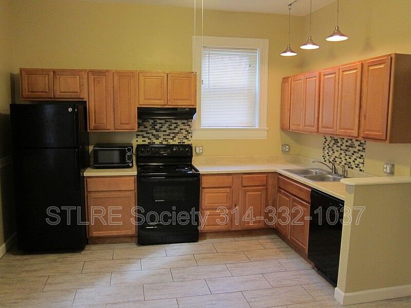 1st image of 3851 Juniata St #A
