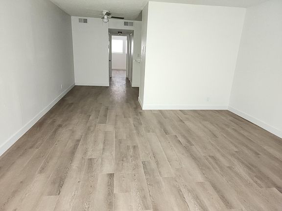 3rd image of 511 W Berkeley Ct #3