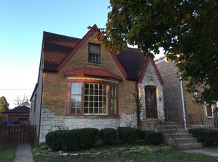 5810 N Leonard Ave, Chicago, IL 60646