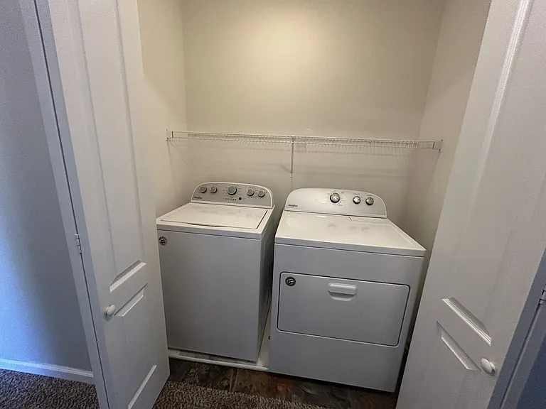 1340 Loren Cir — Photo 17