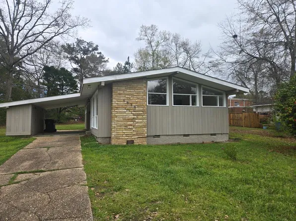 1514 Plaza Dr, Dothan, AL 36303