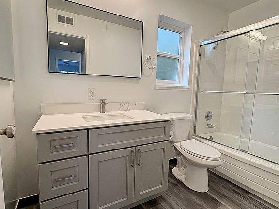 4th image of 16 S Knoll Rd APT 126