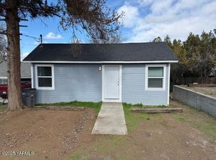316 W Edison Ave, Sunnyside, WA