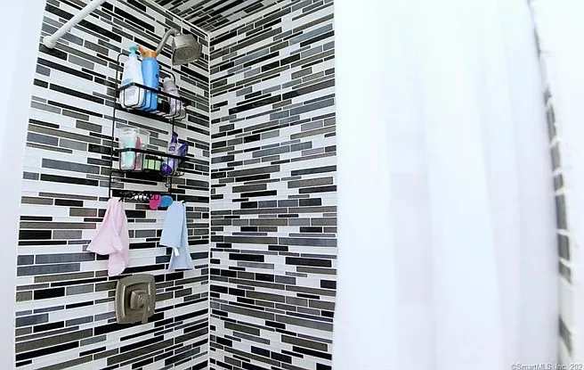 740 Quinnipiac Ave #2 — Photo 5
