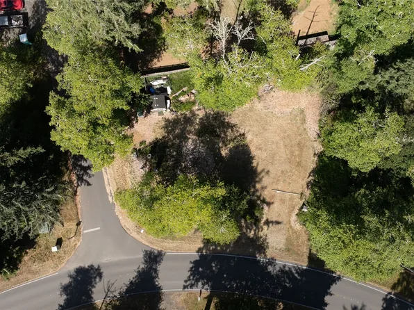 800 Duck Lake Drive SE, Ocean Shores, WA 98569