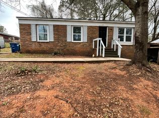 131 Martin Cir, Athens, GA 30601