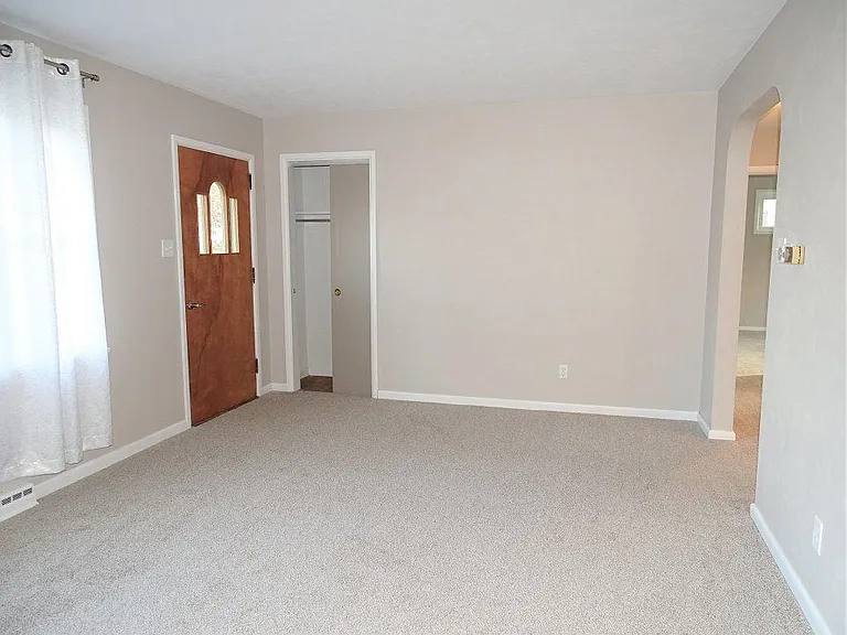 1324 Union Grove Rd — Photo 5
