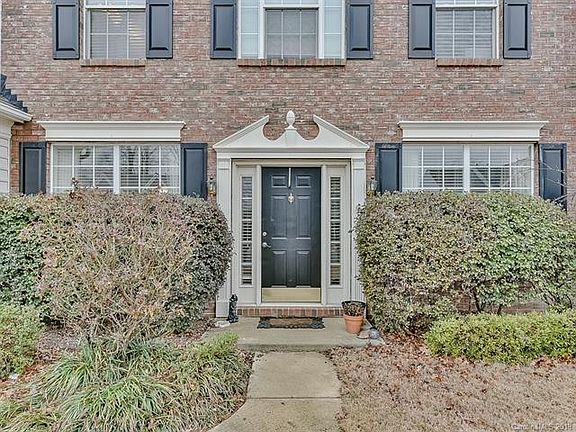 2nd image of 4017 Manor House Dr